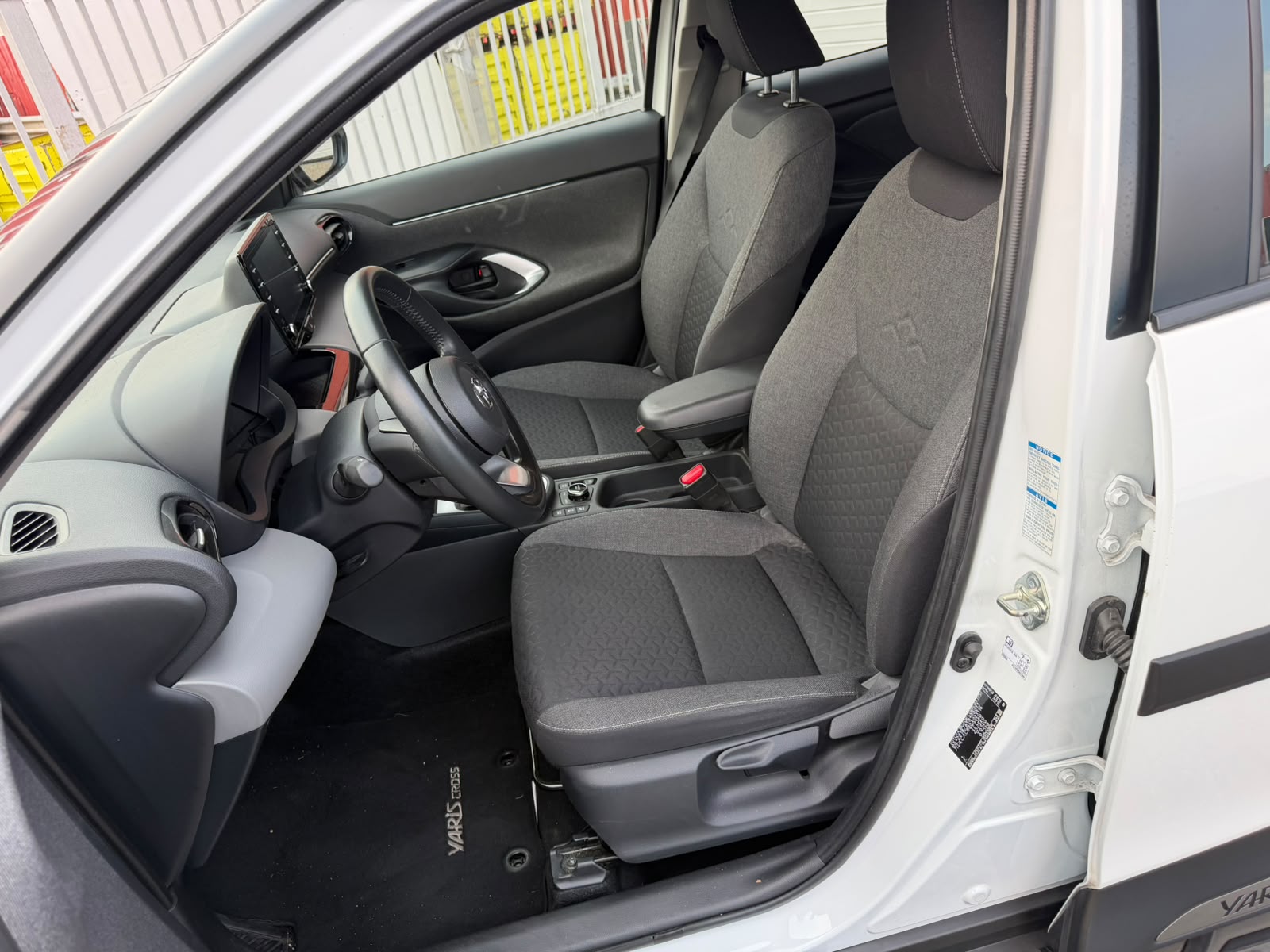 
								Toyota Yaris Kros 2021 1.5l 4×4 full									