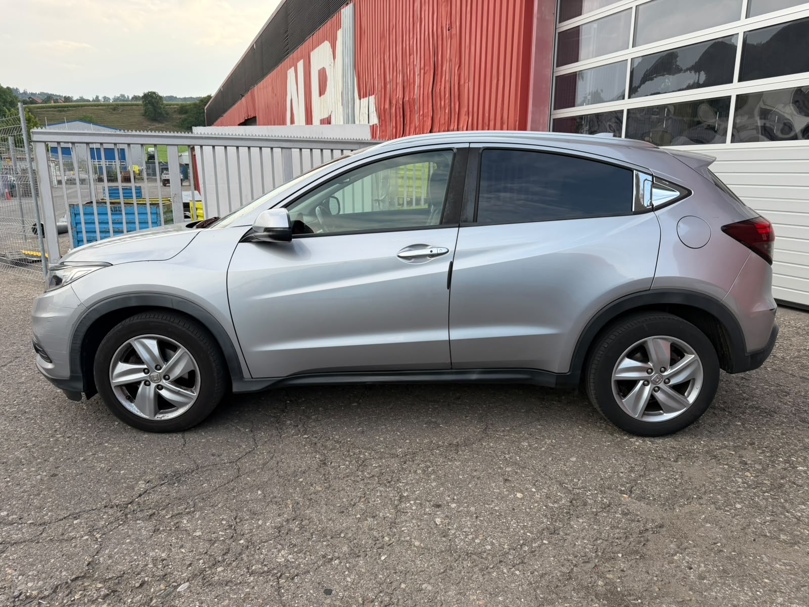 
								Honda HR-V 2021 1.5 full									